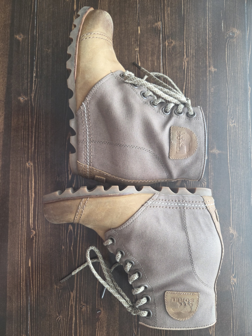 Sorel Women's Joan of Arctic Wedge Boots Premium Leather Size 8.5 |EU 39.5